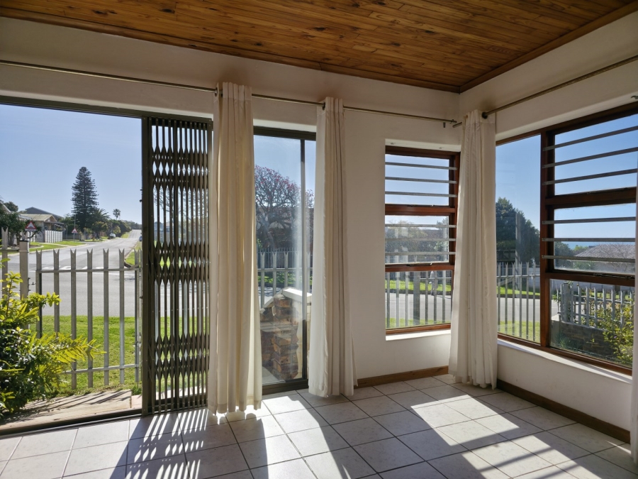3 Bedroom Property for Sale in C Place Eastern Cape